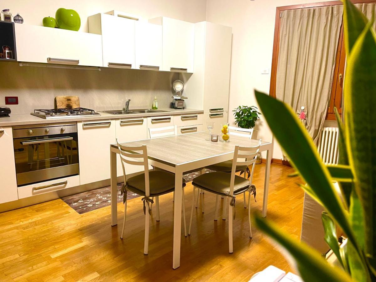 Appartement Ca' Del Sole - Attico Panoramico In Centro Storico à Montagnana  Extérieur photo